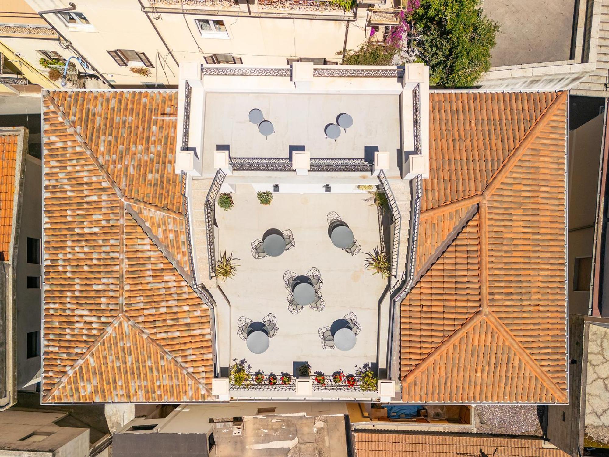 Palazzo Cherchi Доргали Екстериор снимка